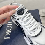 Original B30 Low Top Sneakers