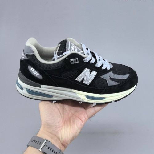 Original NB 991v2 Retro Running Shoes