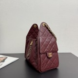 Original 25 Quilted Drawstring Hobo Shoulder Bag