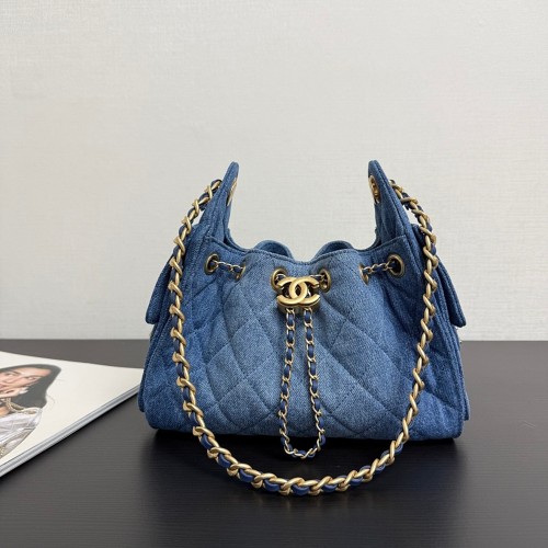 Original 25 Quilted Drawstring Hobo Shoulder Bag