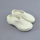 5A Echo Wave Clogs Slip-On Sandals