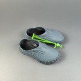 5A Echo Wave Clogs Slip-On Sandals