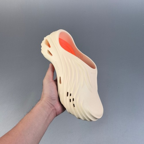 5A Echo Wave Clogs Slip-On Sandals