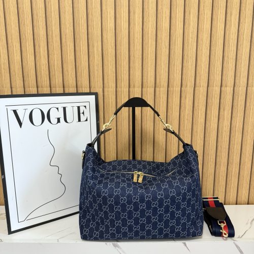 5A Brera Medium GG Canvas Crossbody Bag 3605