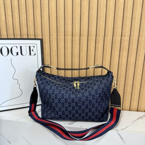 5A Brera Medium GG Canvas Crossbody Bag 3605