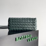 Original Andiamo Woven Handbag