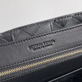 Original Andiamo Woven Handbag