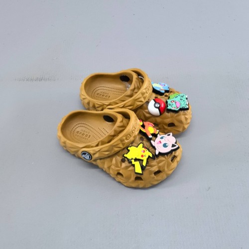 5A Kids Classic Geometric Clogs