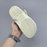5A Classic Enamel Buckle Clogs Unisex Slip-On Sandals