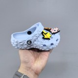 5A Kids Classic Geometric Clogs