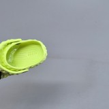5A Kids Classic Geometric Clogs