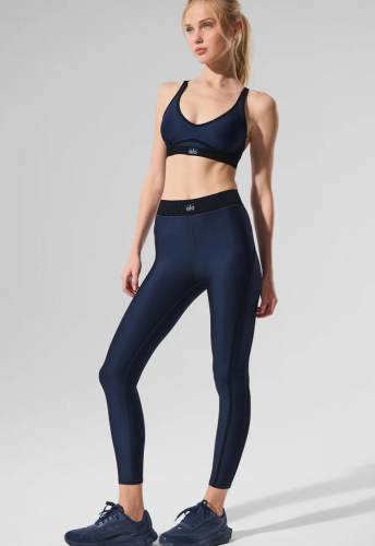 5A High-Waisted Leggings And A Matching Sports Bra Set