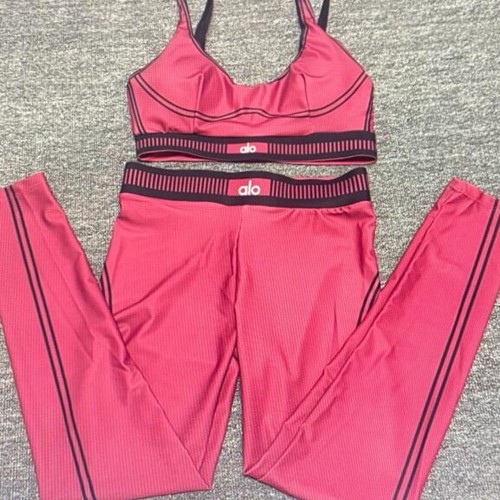5A High-Waisted Leggings And A Matching Sports Bra Set