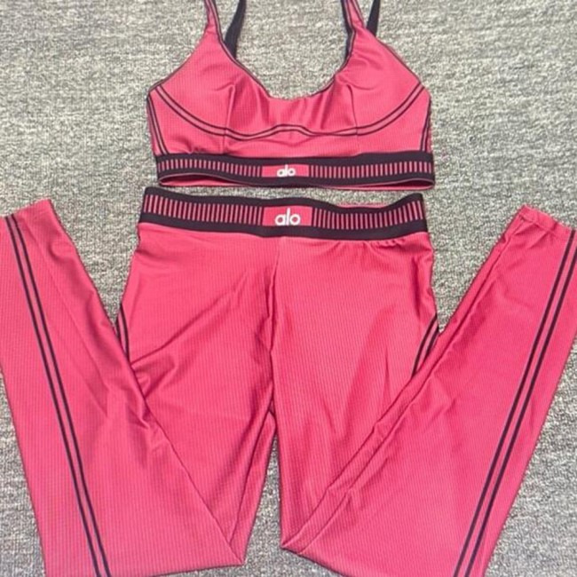 5A High-Waisted Leggings And A Matching Sports Bra Set