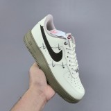 5A Air Force 1 '07 LX Four Swooshes Sneakers