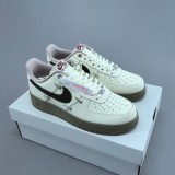 5A Air Force 1 '07 LX Four Swooshes Sneakers