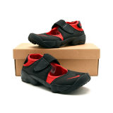 5A Air Rift BR Slip-On Sneakers Black & Red