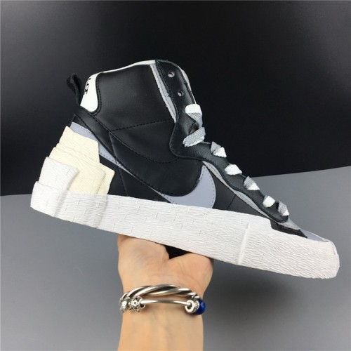 NIKE BLAZER MID SACAI BLACK GREY