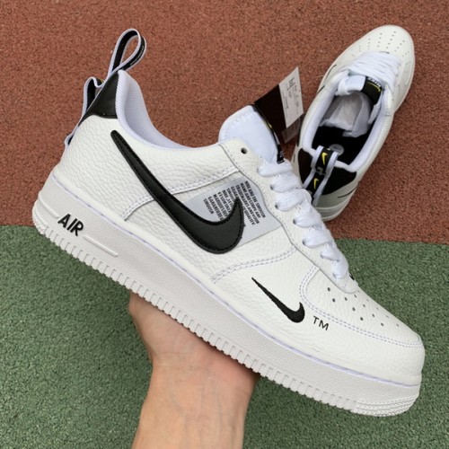 NIKE AIR FORCE 1 LOW OFF-WHITE