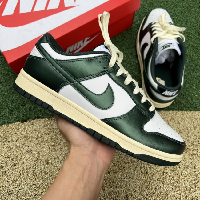 NIKE DUNK LOW VINTAGE GREEN