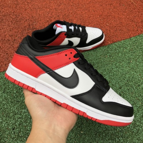 Nike SB Dunk Low “Black/Red”