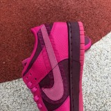 Nike Dunk Low Valentine's Day (2022) (W)