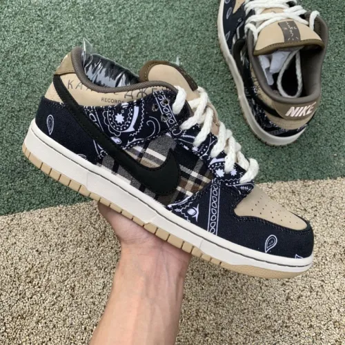 Nike SB Dunk Low Travis Scott Cactus Jack
