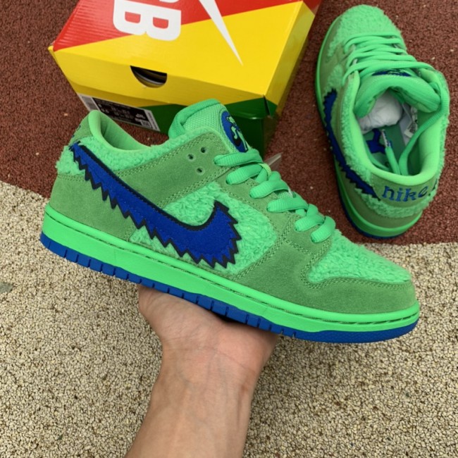 Nike SB Dunk Low Grateful Dead Bears Green