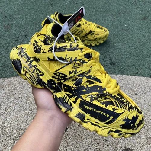 Balenciaga Track 1.0 Grathti
