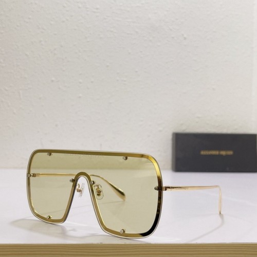 Alexander McQueen Sunglasses AAAA-030