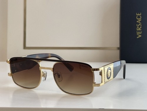 Versace Sunglasses AAAA-703
