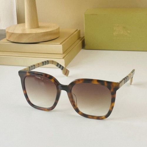 Burberry Sunglasses AAAA-244