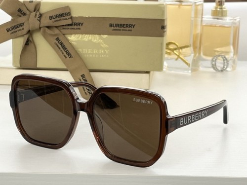 Burberry Sunglasses AAAA-578