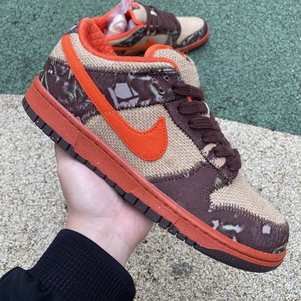 Nike SB Dunk Low Reese Forbes Hunter