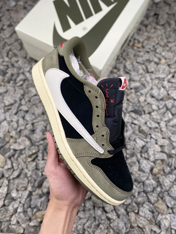 Travis Scott x Air Jordan Low shoes