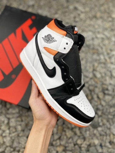  JORDAN 1 RETRO-009