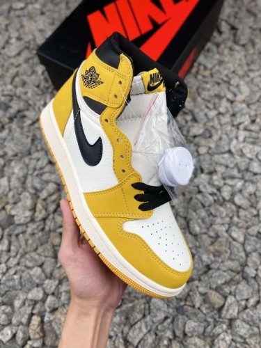  JORDAN 1 RETRO-021