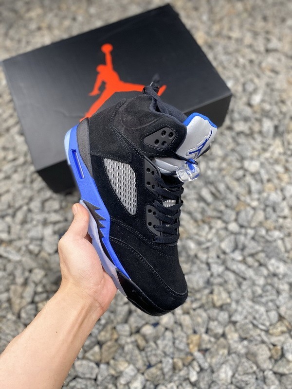 JORDAN 5 RETRO-011