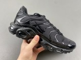 Nike Air Max Plus Triple Black