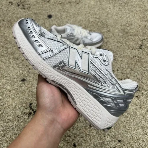 New Balance 1906R Silver Metallic Sea Salt