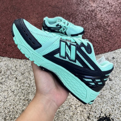 New Balance 1906R size? Exclusive Green Black