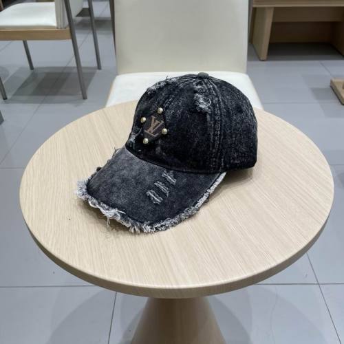 LOUIS VUITTON HATS-047