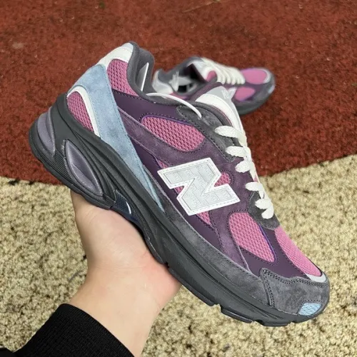 New Balance 2010 Black powder