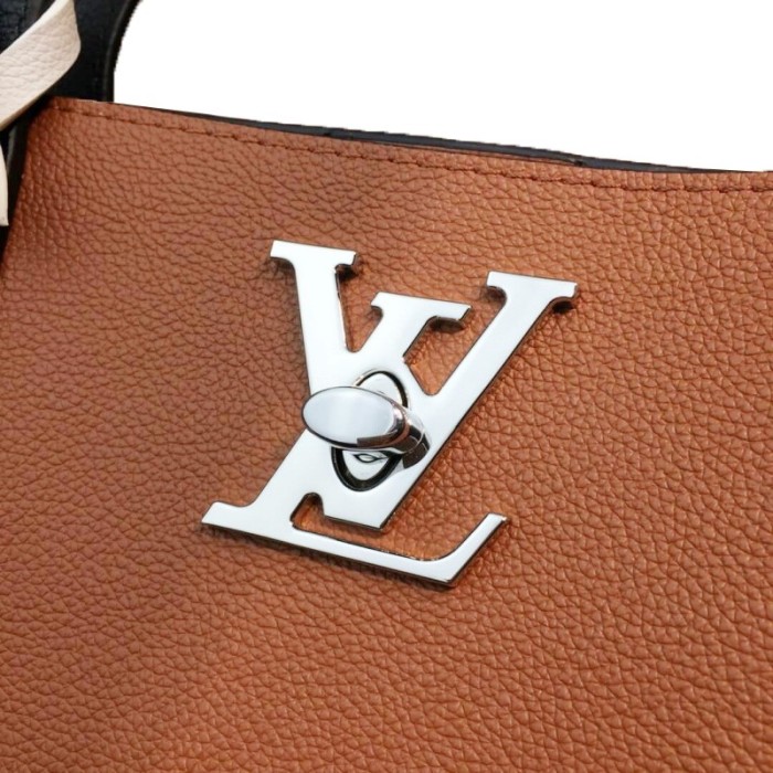 Louis Vuitton Lockme Go
