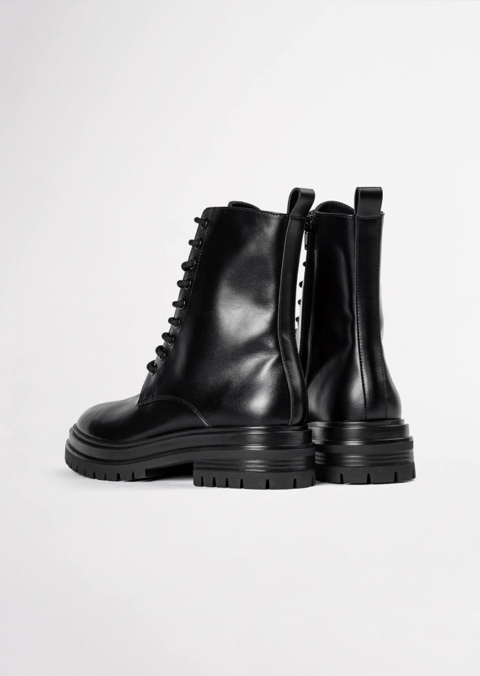 Wya Black Como 4.5cm Ankle Boots