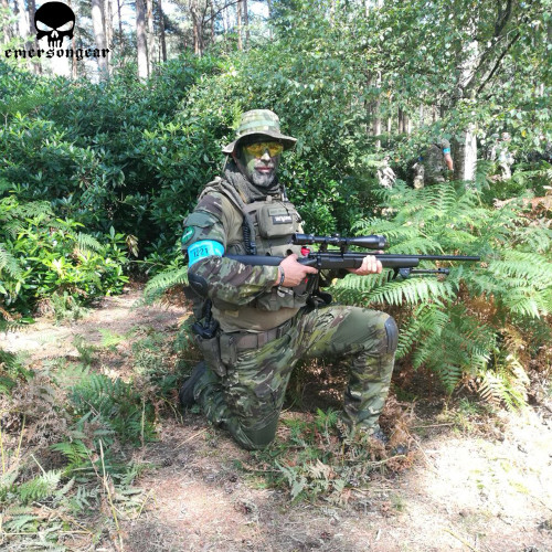 EMERSONGEAR Gen 2 BDU Airsoft Combat Uniform Training Clothing Tactical Shirt Pants with Knee Pads  EM6972