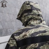 SINAIRSOFT Men's Lightweight Tactical Hoodie Outdoor Camo Lightweight Performance Pullover Hoodie Tiger Stripe Sports Coat