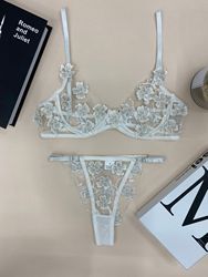 Wholesale Flower Applique Bralette Push Up Thong Mesh Lingerie