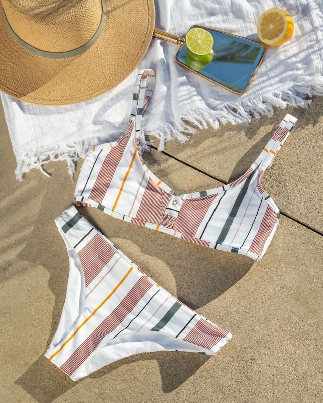 Best Wholesale Stripes Swimsuit Two Piece Print Bikini Set Summer Women Supplier 2023