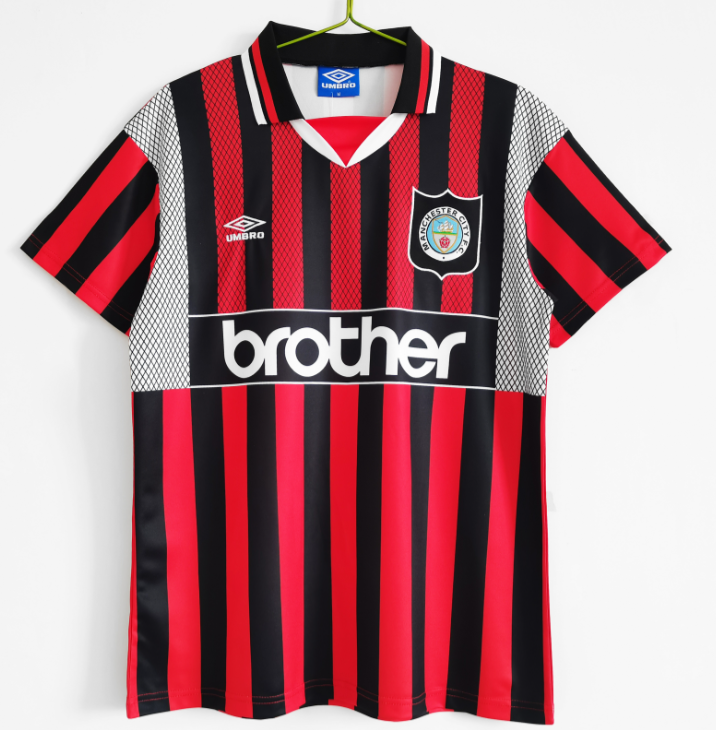 Manchester city 1994-1996 away red black retro